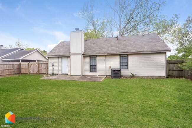 Building Photo - 3 br, 2 bath House - 814 Hackberry Dr