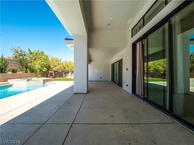 Building Photo - 7447 Yonie Ct