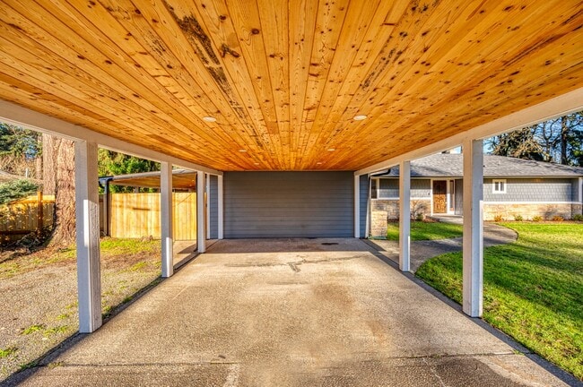 Building Photo - Lakewood Rambler 3 bedroom + Bonus