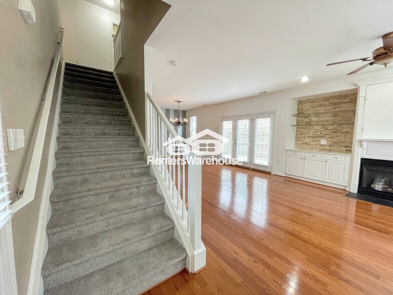 Building Photo - 3932 Cromwell Park Dr