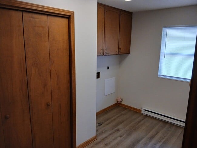 Building Photo - 132a Brookdale Dr