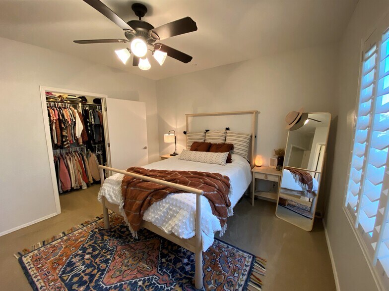 Building Photo - 4685 Apulia Dr