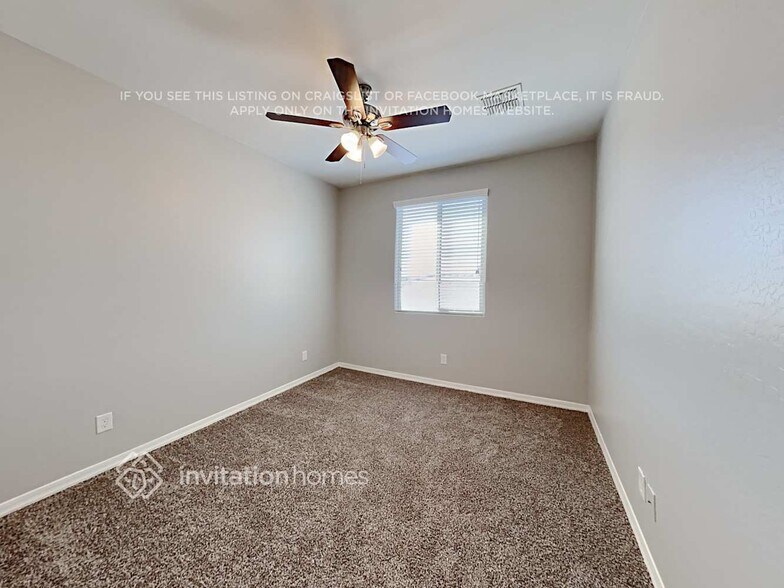 Building Photo - 21077 W Almeria Rd