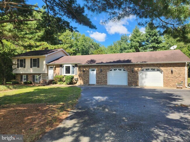 Building Photo - 3689 Midstate Rd