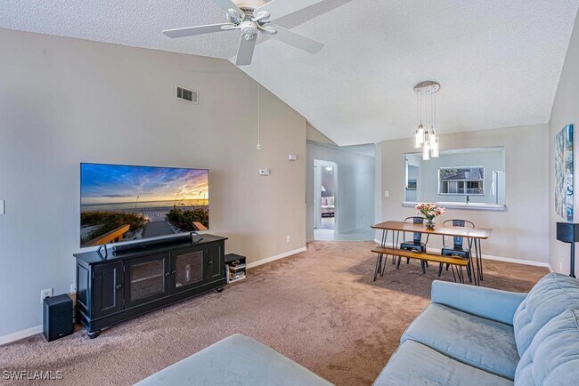 Building Photo - 744 Landover Cir