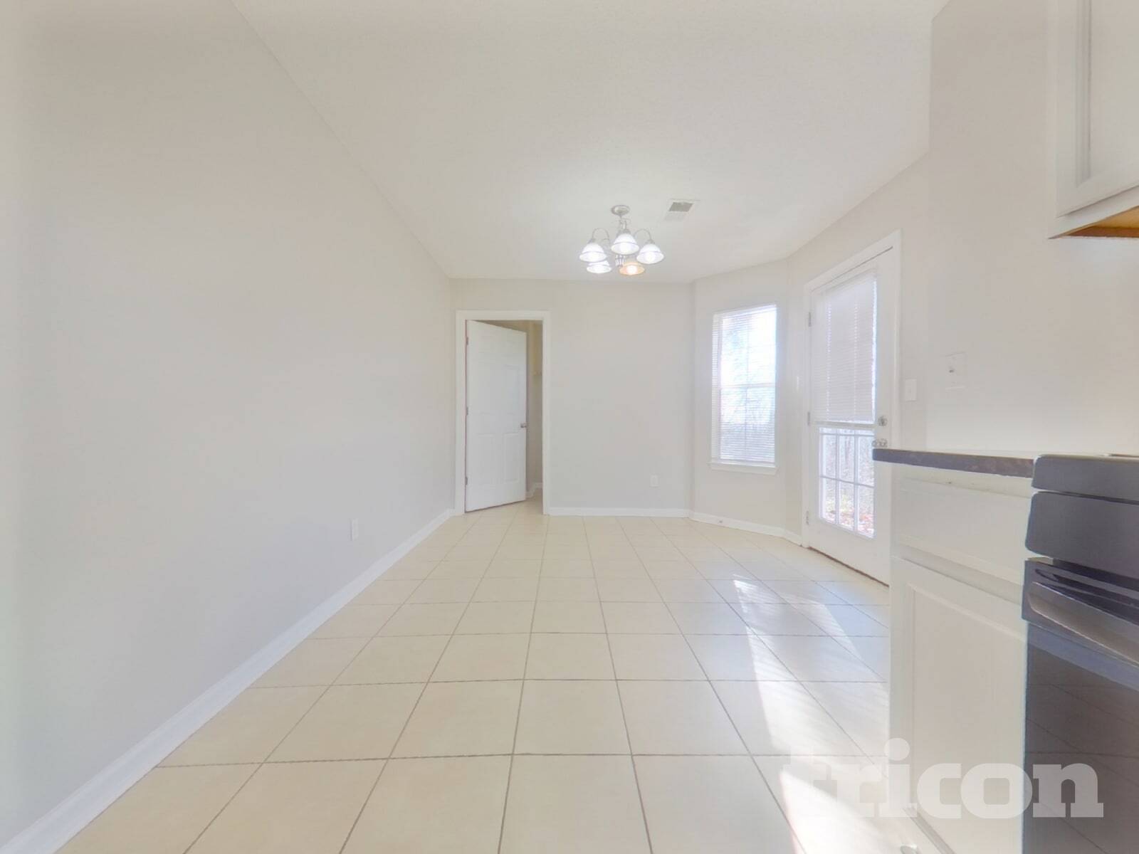 Building Photo - 4600 White Rd