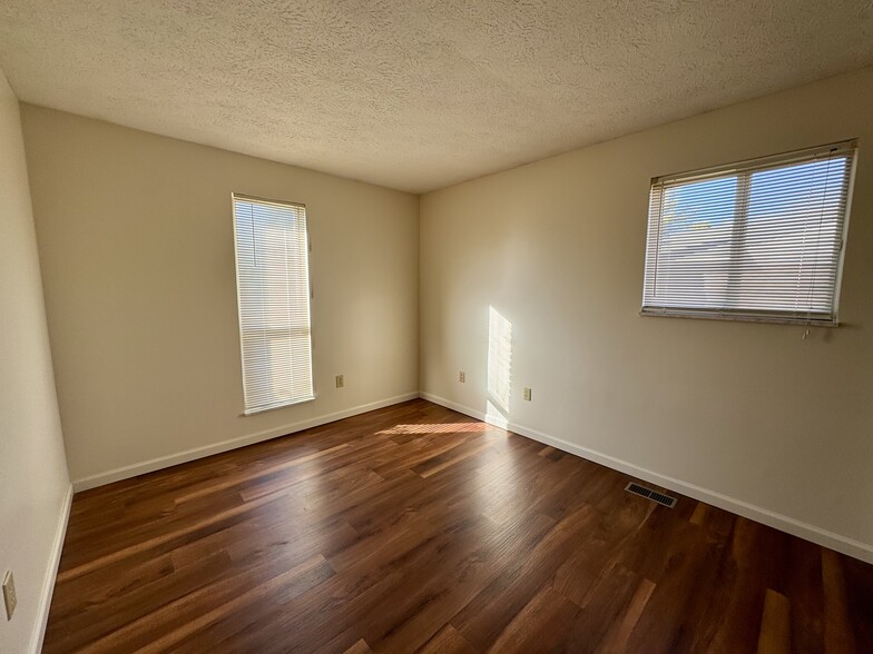 2nd Bedroom - 325 Cedar Cliff Rd