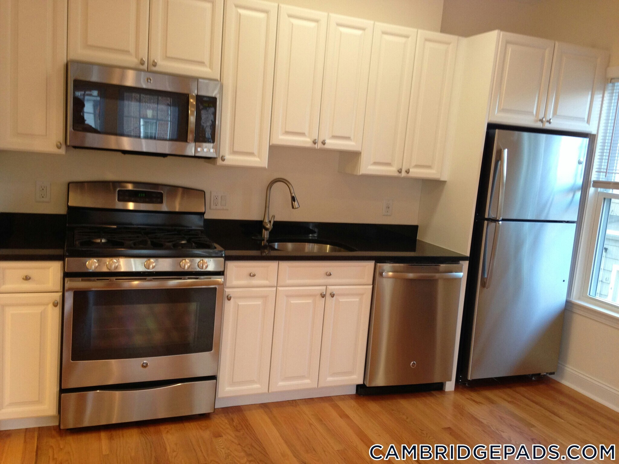 Building Photo - 65 Langdon St