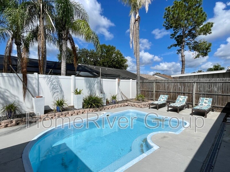 Building Photo - 10110 Cedar Dune Dr