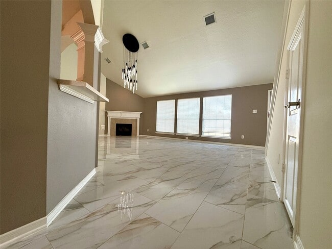 Building Photo - 11911 Timpnogos Dr