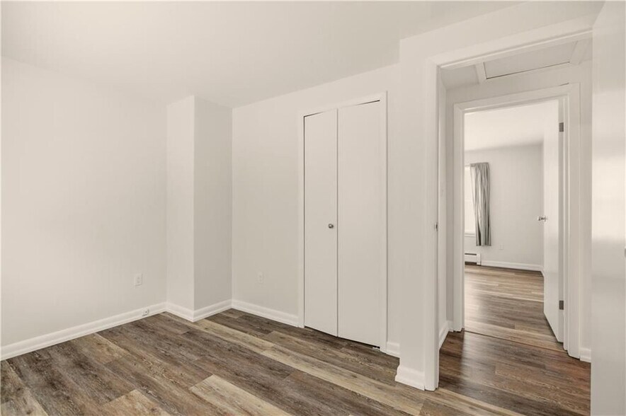 Building Photo - 1 Aquidneck Dr