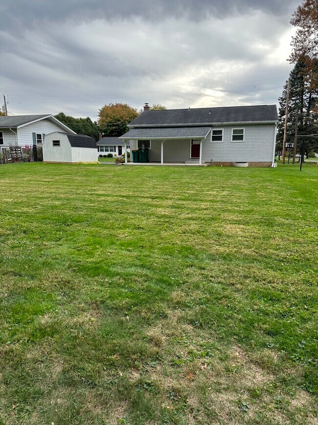 Building Photo - 6021 William Dr