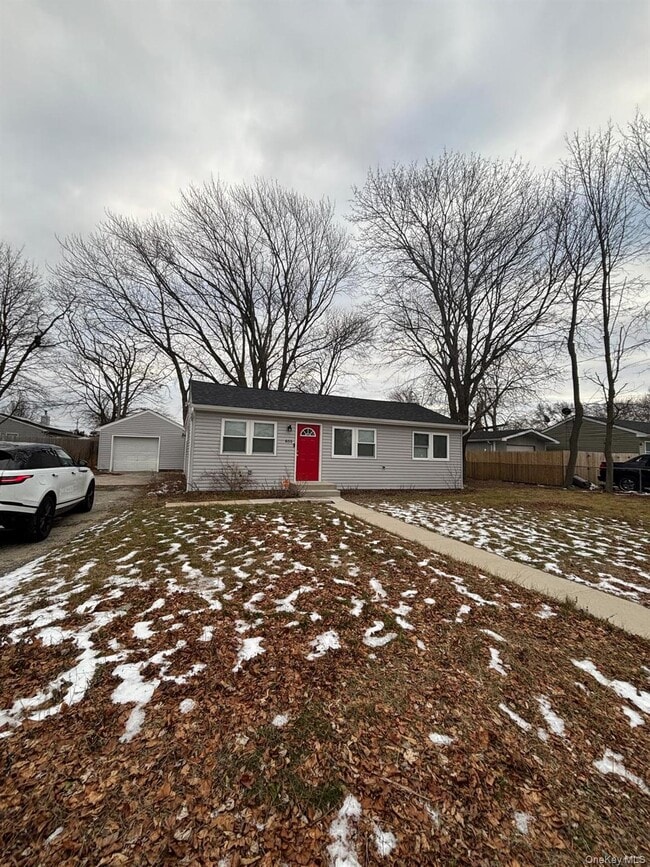 Building Photo - 855 Meade Ave