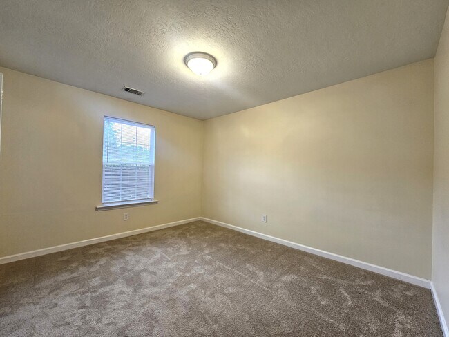 Building Photo - 206 Corley Cir