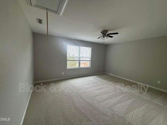 Building Photo - 4 White Spruce Ct