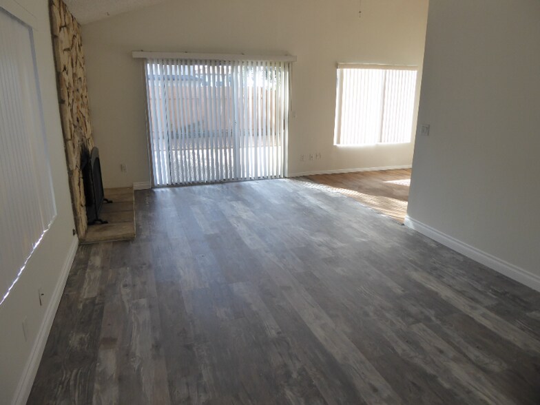 Building Photo - 1015 Canal St