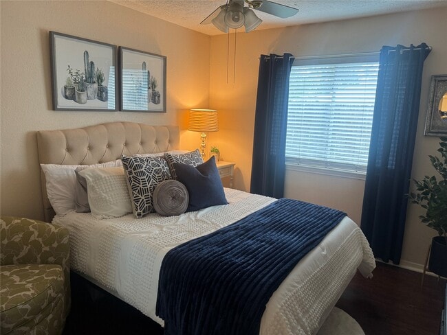 Building Photo - 3127 Pecan Point Dr