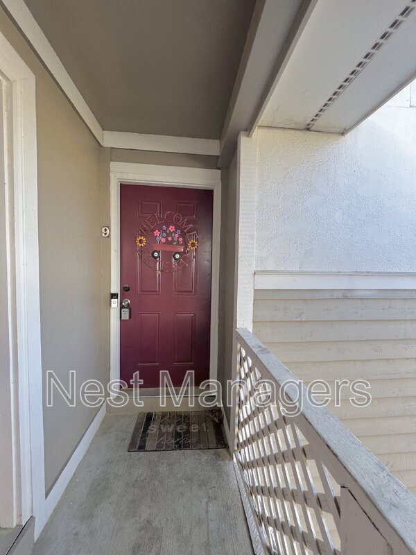 Building Photo - 1018 Wood Creek Dr