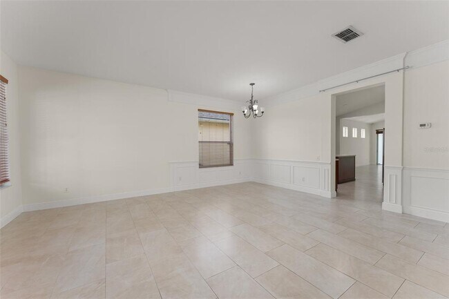 Building Photo - 8838 Abbotsbury Dr