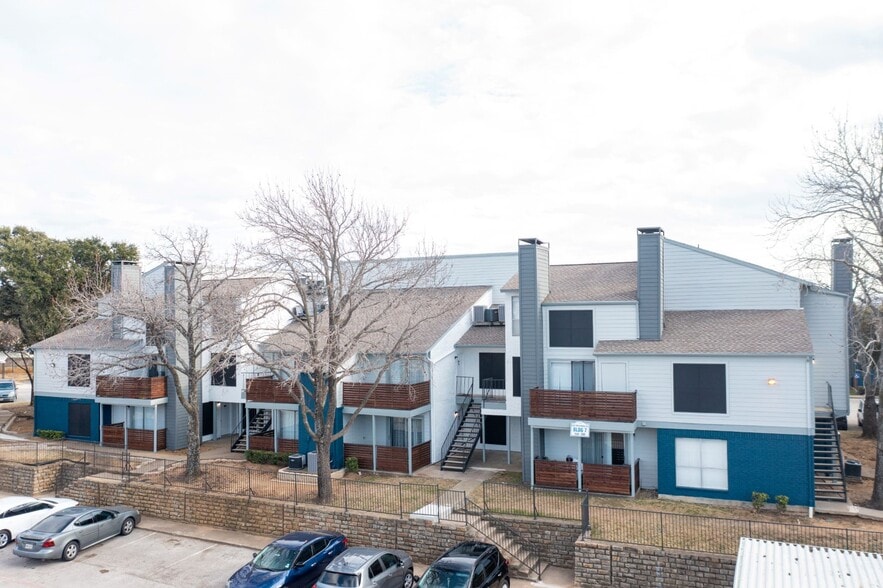 Biltmore Apartments 2300 Misty Ridge Cir Arlington TX 76011