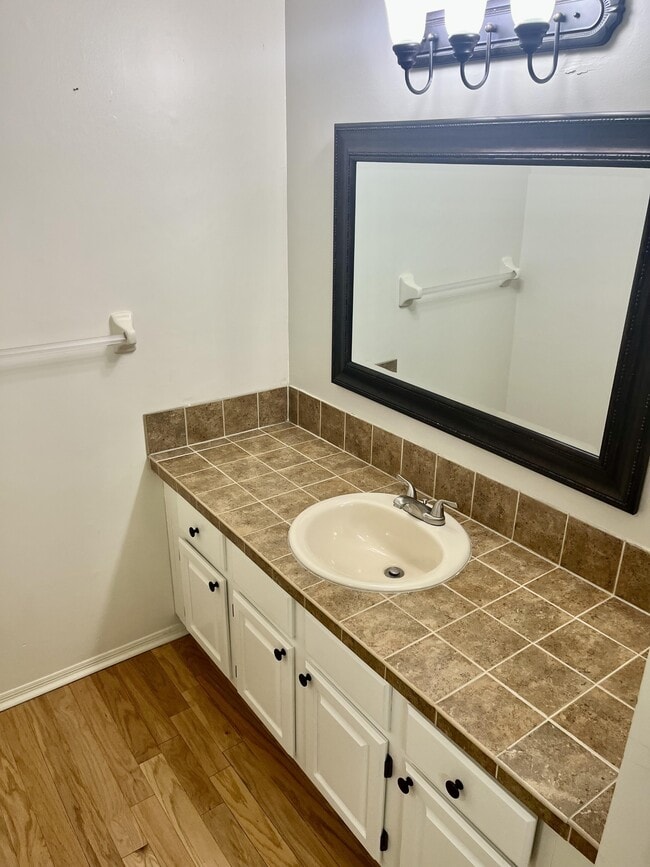 Building Photo - 9727 SW 52 Ln