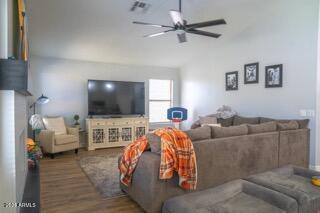 Building Photo - 1066 E Bart St