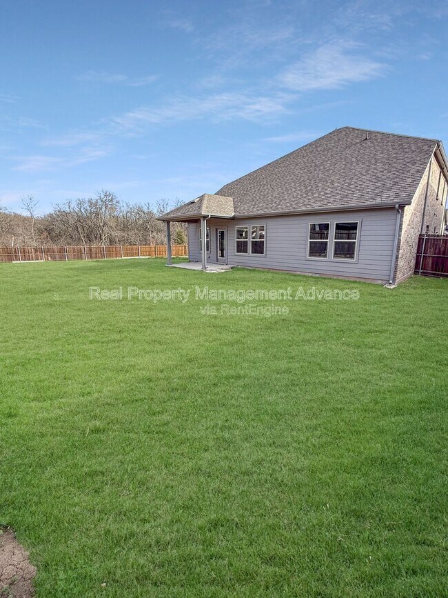 Building Photo - 452 Morning Dew Ln