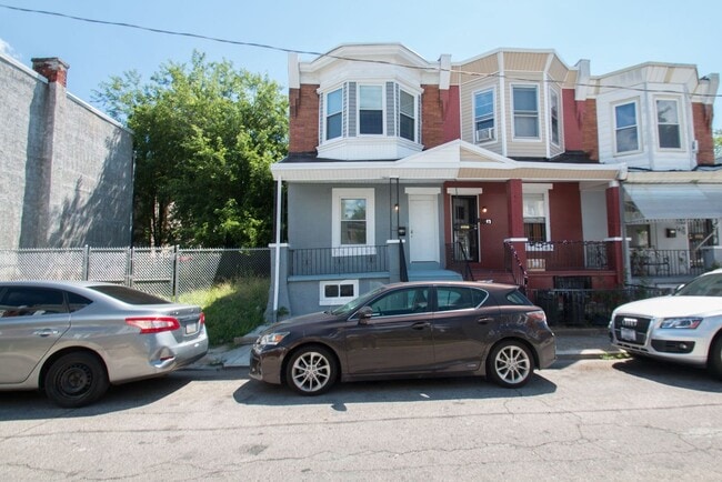 Building Photo - 1419 N Ithan St