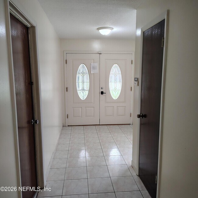 Building Photo - 5427 Hickson Rd