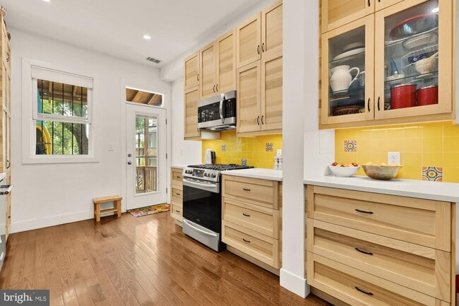 Building Photo - 4012 7th St NW