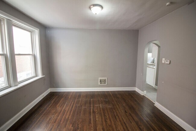 Building Photo - 3954 Potomac St