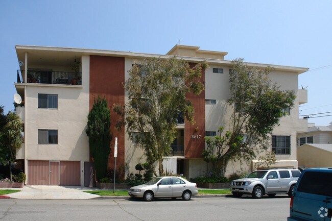 Primary Photo - 8617 Colgate Ave