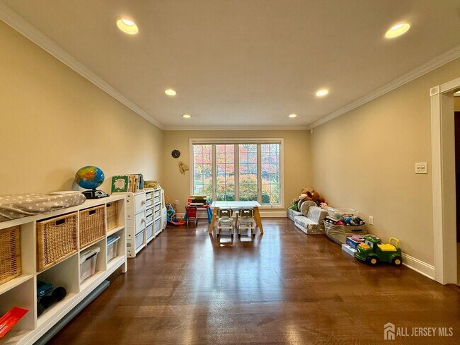 Building Photo - 4 Rebel Run Dr