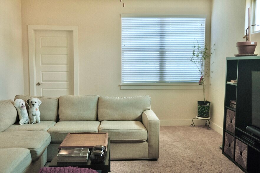 Building Photo - 12230 Cottage Promenade Ct
