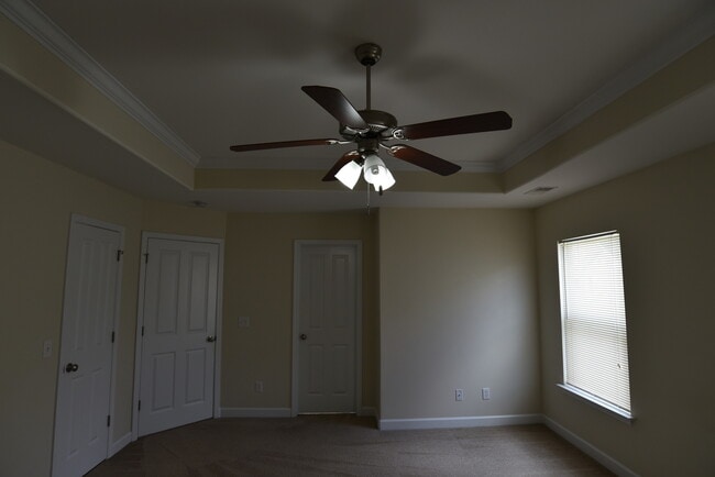 Building Photo - Available April 10th