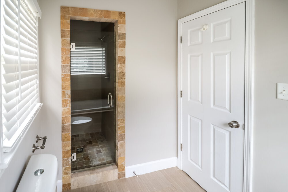 Building Photo - 1001 Saddlecreek Pkwy