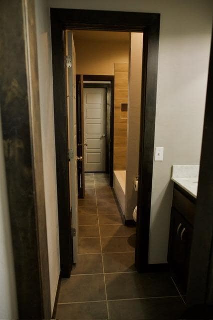 Building Photo - 705 S Jenkins Ave