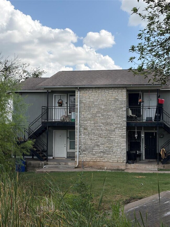 Building Photo - 8503 Colony Loop Dr
