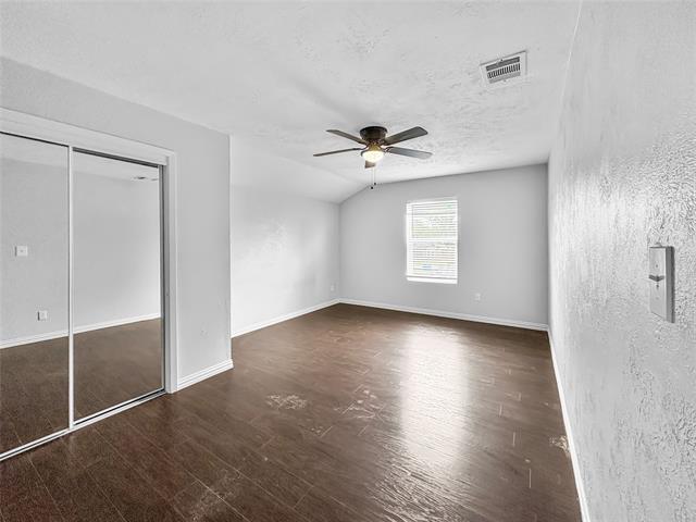 Building Photo - 8802 Deerwood Dr