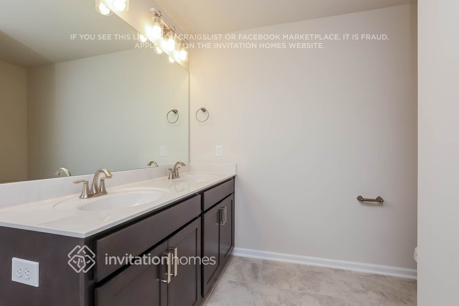 Building Photo - 304 Nessa St