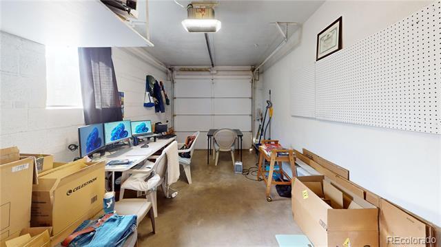 Building Photo - 2512 S Stuart St