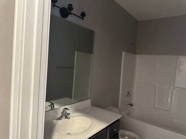 Building Photo - 4609 Castle Pines Dr