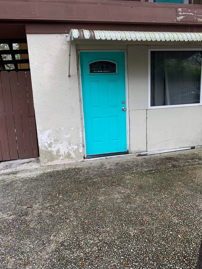 Building Photo - 200 Sevilla St