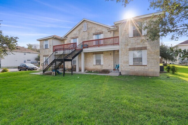 Building Photo - 3301 El Salido Pkwy