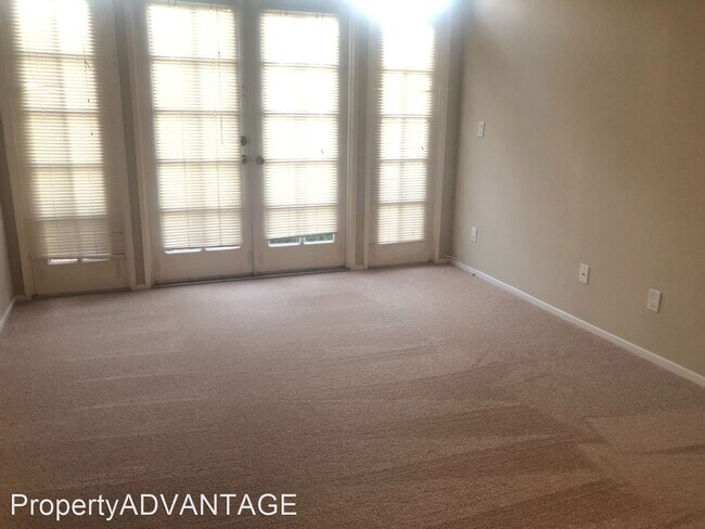 Building Photo - 2 br, 2 bath House - 3436 Cameo Dr. #70