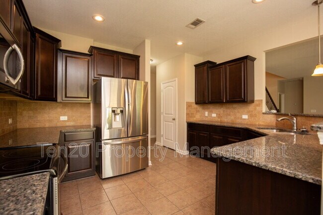 Building Photo - 2510 Ridgewood Way