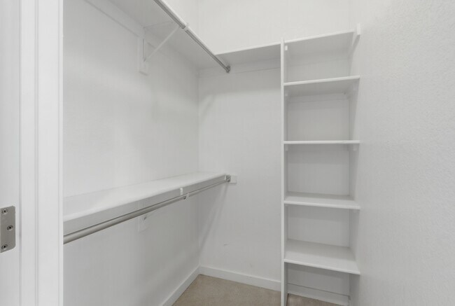 Building Photo - 1295 Osceola St