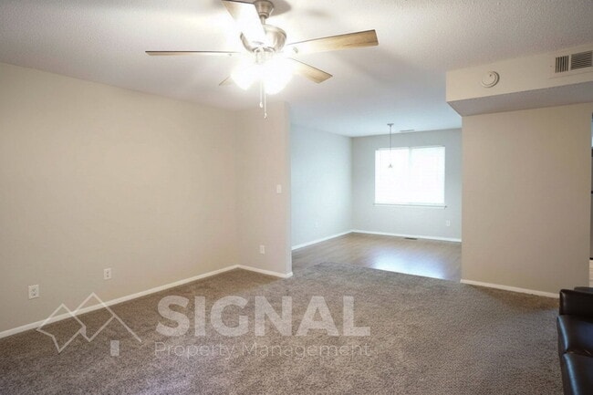Building Photo - 616 Woodland Vlg