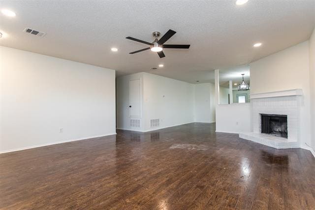 Building Photo - 2629 Clear Brook Dr