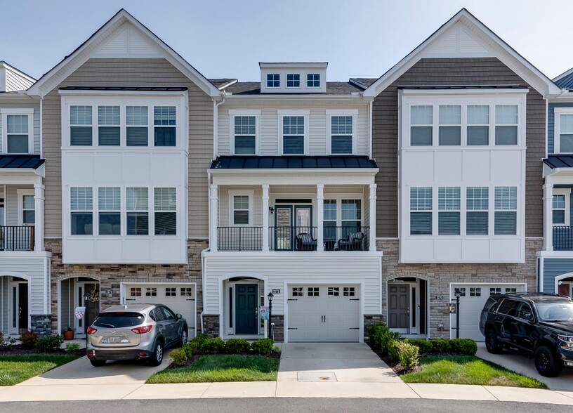 Primary Photo - 2272 Perennial Cir